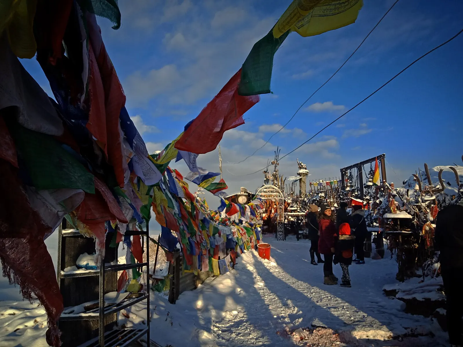 Snow covering the ridge at Kalinchowk in winter.